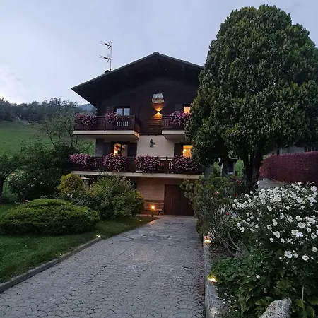 Casa Margherita D'hotes & 게스트하우스 찰란드 센 안젤메