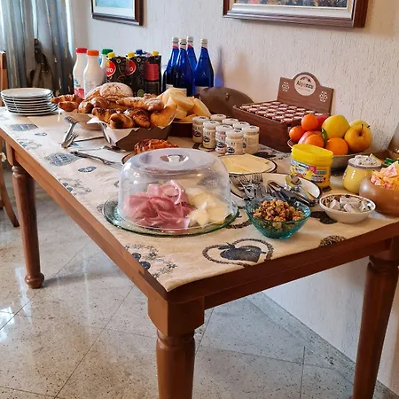 Casa Margherita D'hotes &