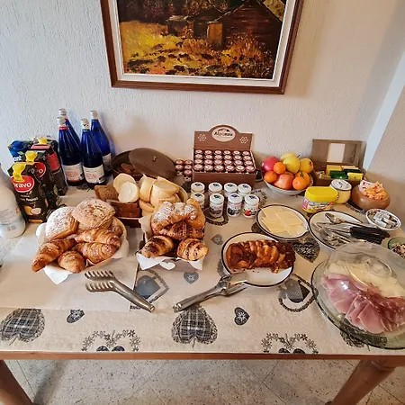 Casa Margherita D'hotes & Гостевой дом