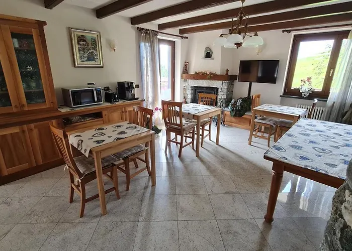 Casa Margherita D'hotes & Affittacamere Challand-Saint-Anselme