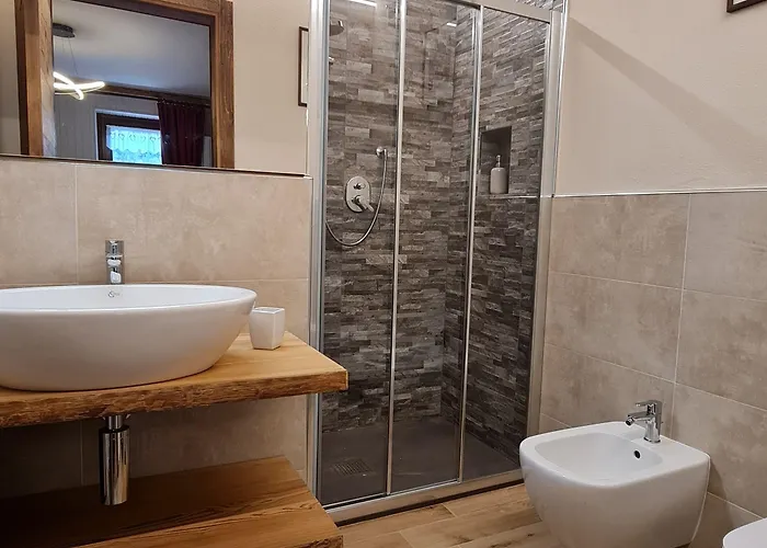 Casa Margherita D'hotes & Affittacamere Challand-Saint-Anselme